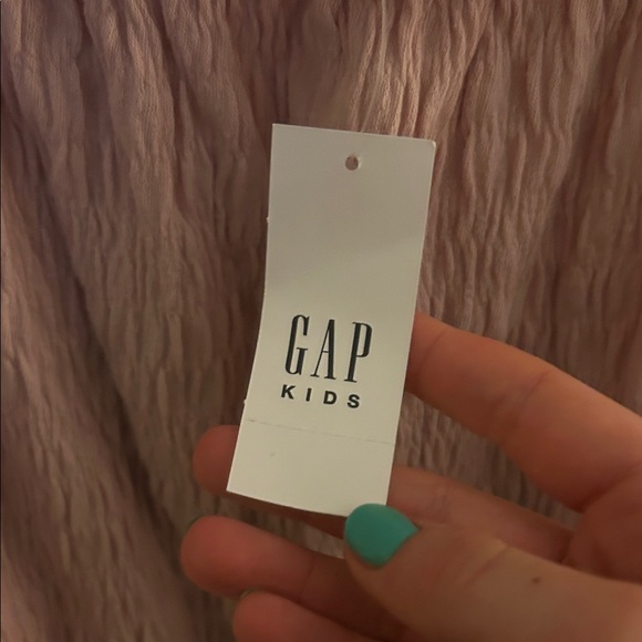 GAP Soft Pink Ruffled Kids Blouse - Picture 2 of 4